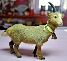 Figurine Ancienne chèvre en