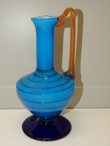 Tres jolie carafe verre - -tres,