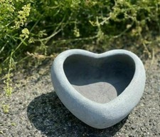 Pierre Pot de Fleurs Cœur