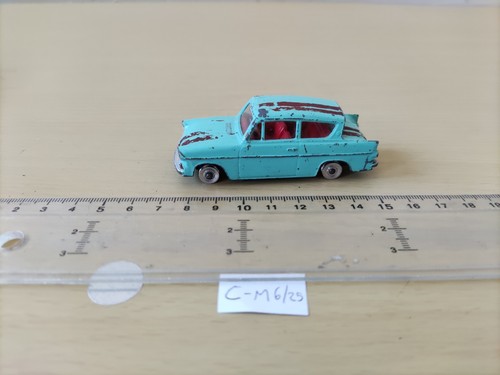 Dinky toys ford anglia 155 - toys,,