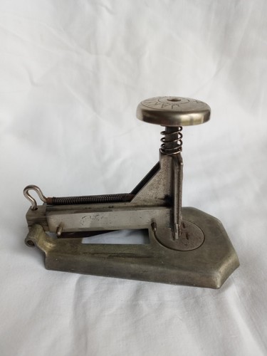 Ancienne agrafeuse jakyneuf - agrafeuse,