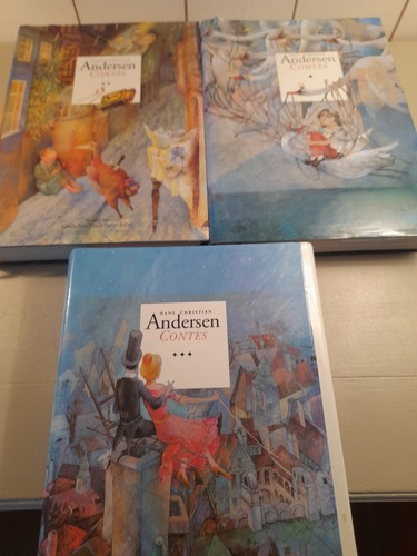 Trois livres illustrés