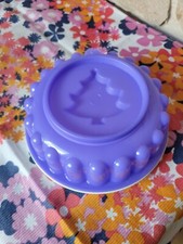 PETIT MOULE A CHARLOTTE MAUVE DECOR SAPIN DE NOËL TUPPERWARE 