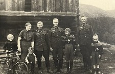 PHOTO FOTO PORTRAIT ALLEMAND ALLEMANDE WH LUFT LANDSER NO CASQUE 1944 WWII WW2