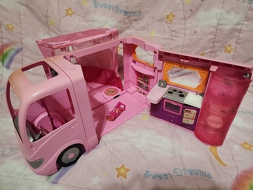 2008 barbie glamour camper - barbie,
