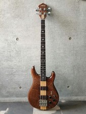Guitare basse électrique