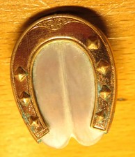 BOUTON de COL ancien FER à