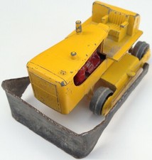jouet MATCHBOX K-3 D9 CATERPILLAR REGD TRADE MK TRACTOR miniature chantier