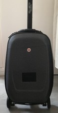 Valise sur un scooter pliant