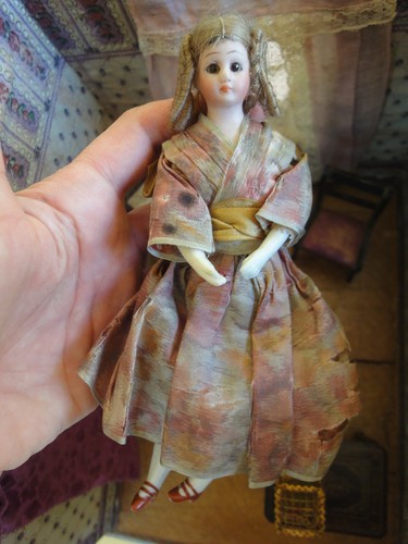 Poupée ancienne bouche