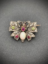 Broche papillon Napoléon III or 18 carats diamants rubis opale Victorian jewel