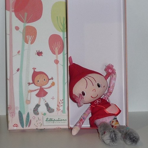 Doudou poupée lilliputiens - lilliputiens,