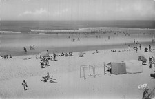 33 LACANAU EFFET DE VAGUE SUR LA PLAGE