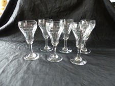 6 ANCIENS VERRES A PIED EN VERRE TAILLE VERRE A VIN FORME EVASEE ANNEE 30 - 50