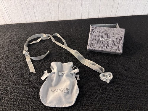 Collier cœur entrelacé - , en