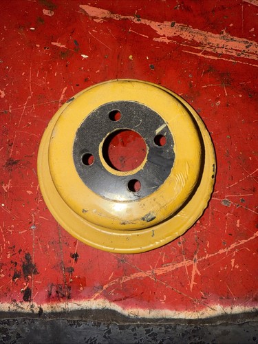 Kubota v3800 pulley 4 - v3800,