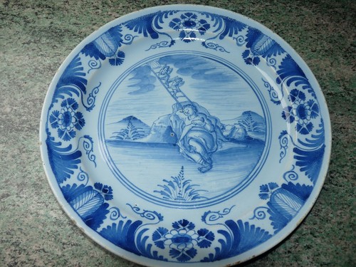 Très rare ancienne assiette