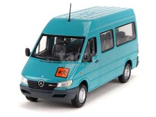 Mercedes Sprinter Minibus -
