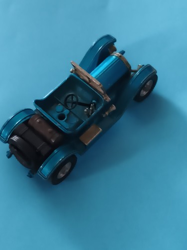 Véhicule miniature voiture