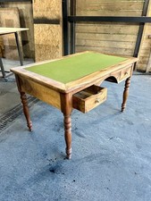 Bureau de Mercerie en Noyer fin 19ème