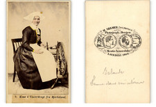 Selmer, Bergen, femme dans son