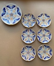 ÉLÉGANTES ASSIETTES ET PLAT