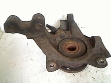 Pivot de moyeu avant droit