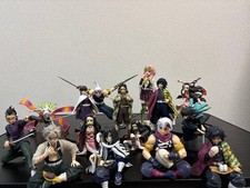 Lot de 15 figurines Demon