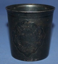 Tasse tasse ancienne en