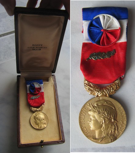 Medaille honneur travail - medaille,