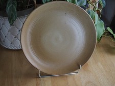 GRANDE ASSIETTE CNP VILLAGE FRANCE ASSIETTE EN GRES. DIAMETRE 27 CM. TBE