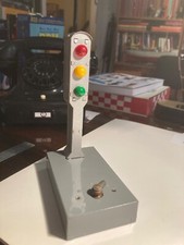 DINKY TOY CIJ FRANCE FEU TRICOLORE DE SIGNALISATION