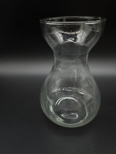 Ancien vase forçant - , en