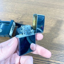 Zippo Chromé Personnalisé Daté 2000 – Made in USA – Avec Présentoir d’Origine