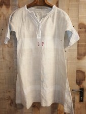 AR1- Chemise de nuit ancienne