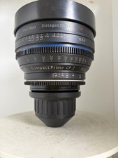 Objectif ZEISS Compact Prime