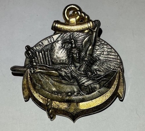 Militaria insigne militaire - militaire, cm