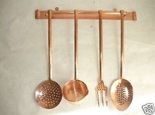 Set 4 Louches de Cuisine Cuivre Avec Étagère Meubles à Accrocher Décoratives