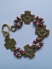 Bracelet doré avec perles