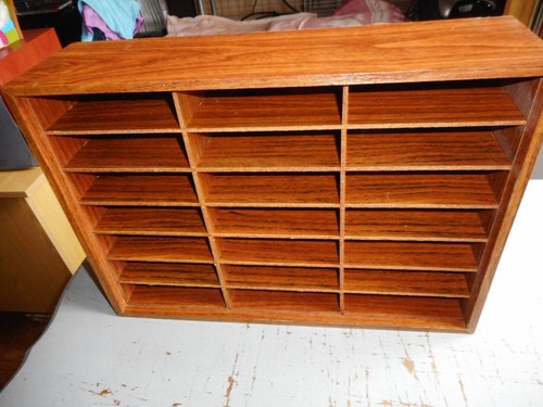 Meuble rangement cassette - rangement,