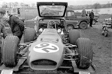 S1022. Voiture F3 Brabham /