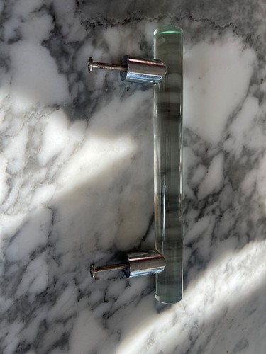Poignée porte verre - de,