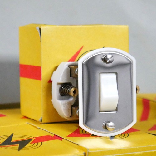 Interrupteur blanc face - face, inox