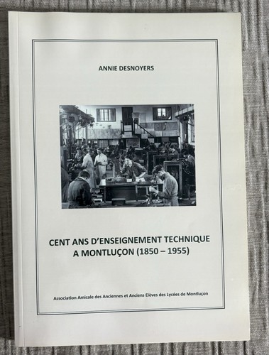 259 livre cent ans - livre,