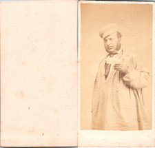 Homme en tenue de travail avec une blouse et une casquette Vintage CDV albumen c