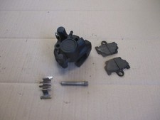 Etrier de frein avant pour