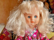 poupee emilie blonde cheveux