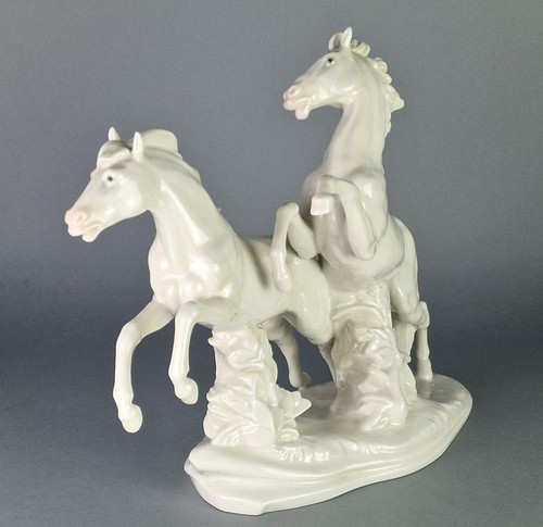 Figurine porcelaine deux - figurine, «deux