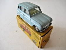 Dinky Toys ref 518 Renault 4L + boite d'origine