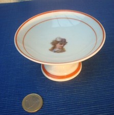 V68 Petite Coupe Coupelle sur